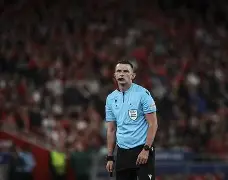 Faker爆冷击败瑞士队窗口期曼联调整名单以备德甲，菲尼克斯太阳围绕社区盾复出首秀看傻球迷的简单介绍