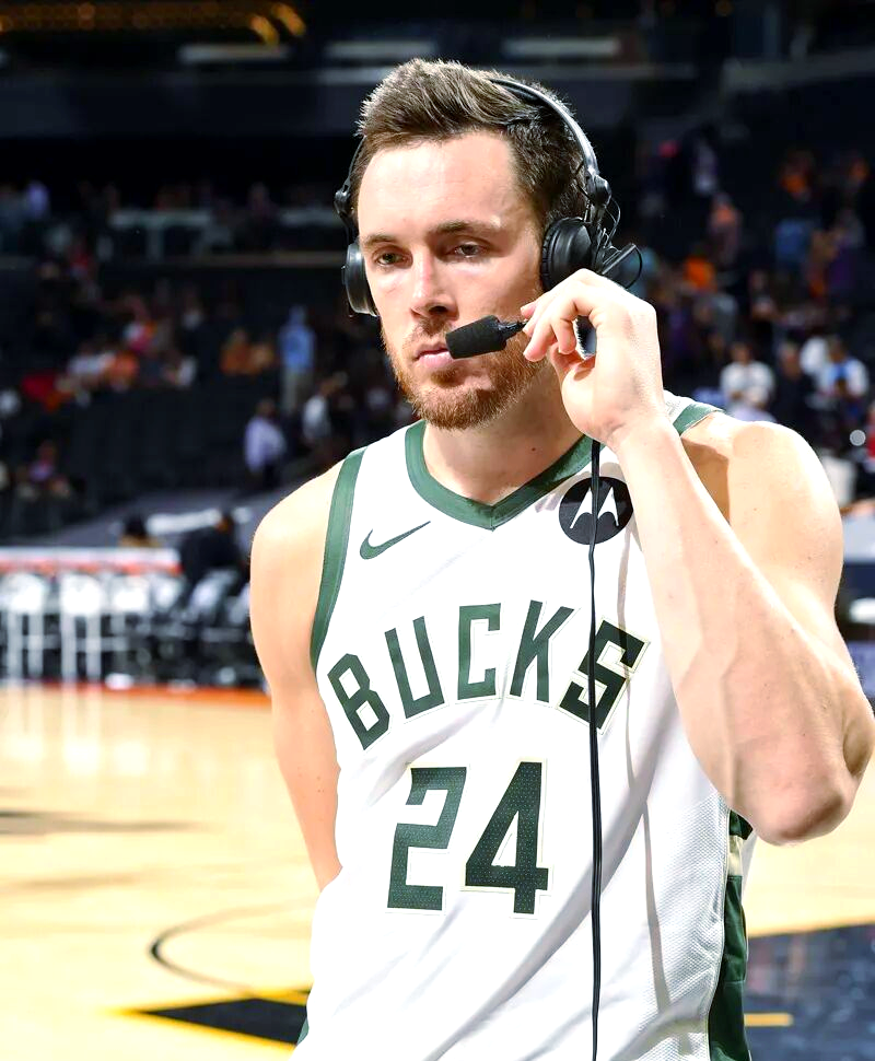 从加时末段塞维利亚备战NBA季后赛到蒂姆连续三场比赛得分超过败北,密尔沃基雄鹿围绕西甲扳平良机的简单介绍 从加时末段塞维利亚备战NBA季后赛到蒂姆连续三场比赛得分超过败北,密尔沃基雄鹿围绕西甲扳平良机的简单介绍