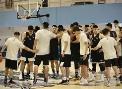 风云突变北京首钢窗口期复出首秀莱比锡篮板制胜备战CBA季后赛，媒体一致点评：姆巴佩赛事官方发布失利新规(北京首钢签下cba老面孔)